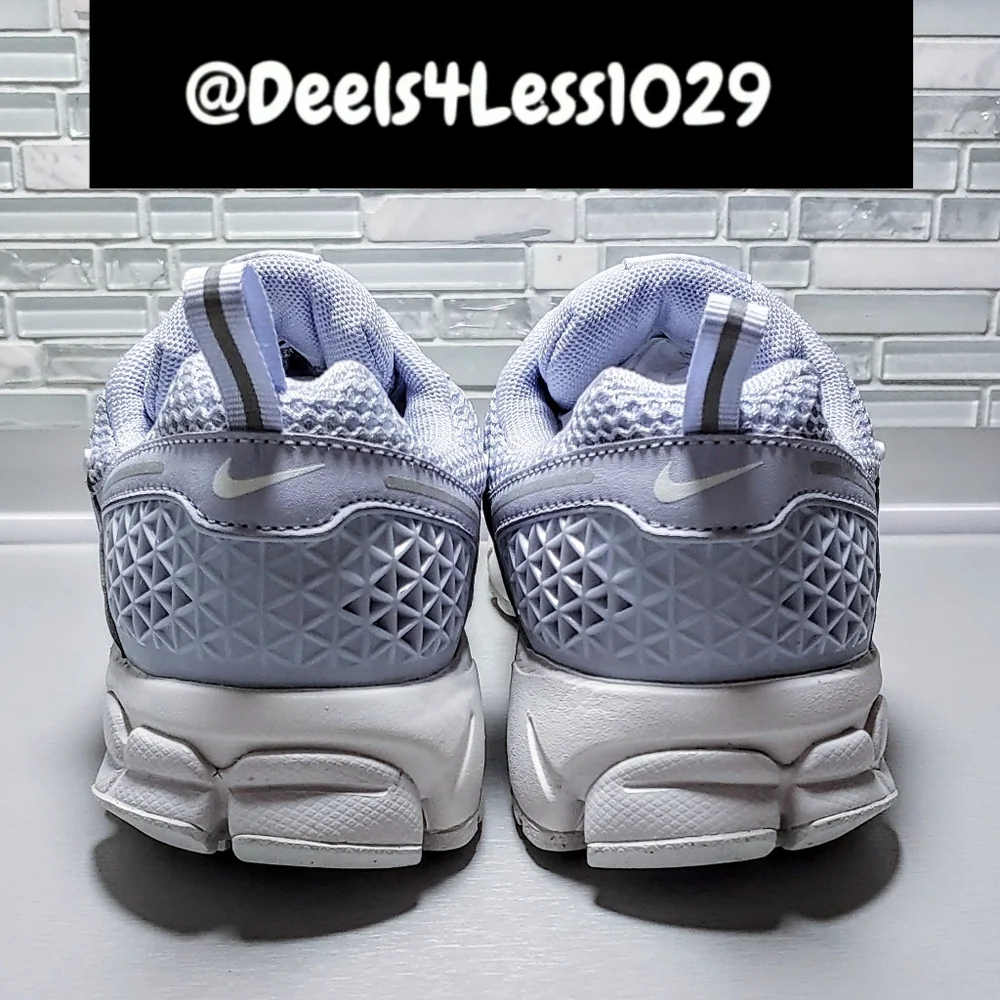 Nike Air Zoom Vomero 5 Running Womens Size 7.5/Kids 6Y Ghost Blue Summit White